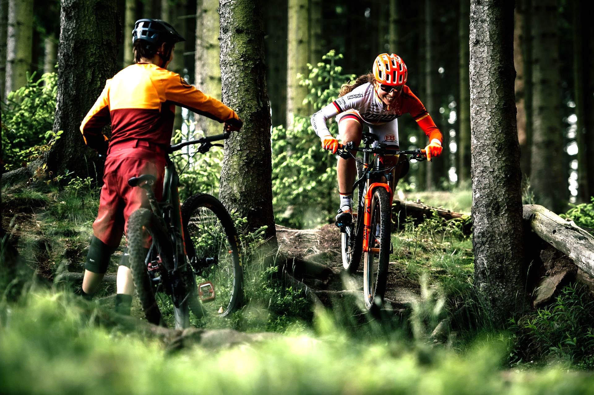 Elisabeth Brandau racing in the MTB World Cup